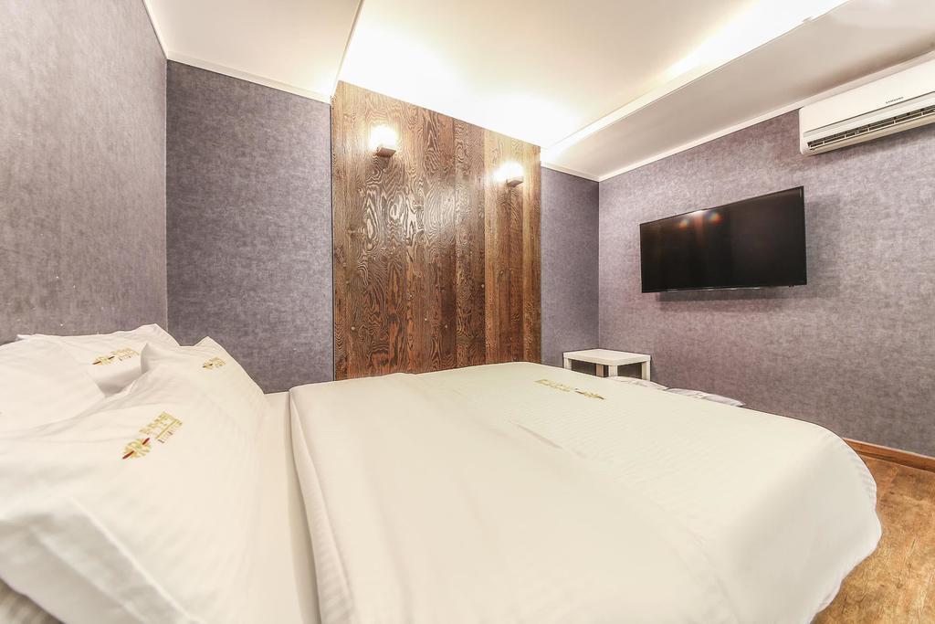 Richi Hotel Suwon Extérieur photo