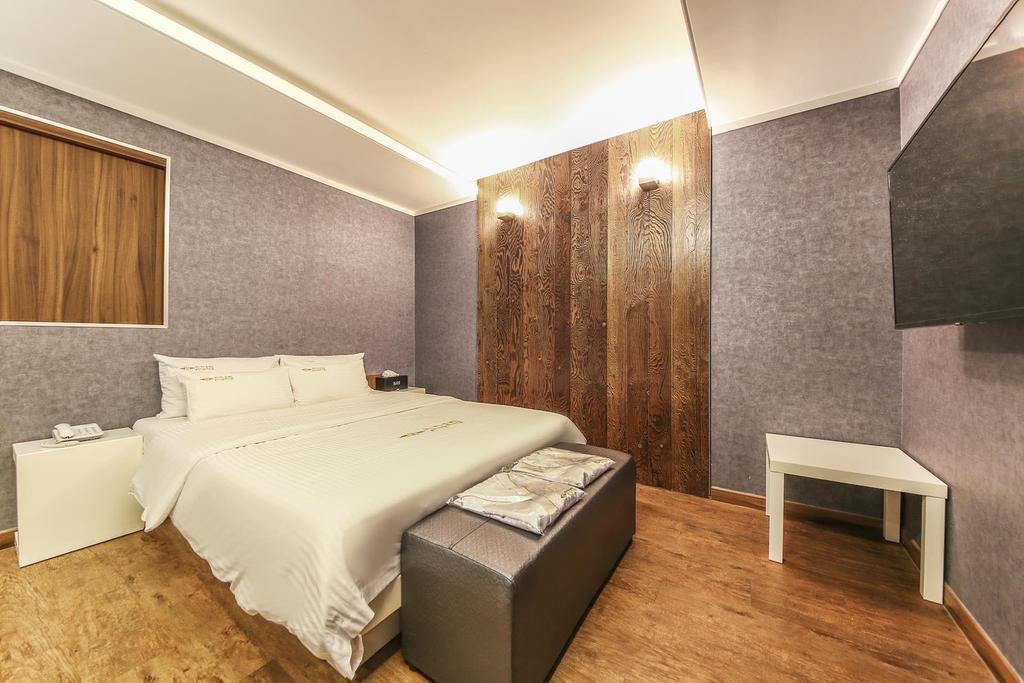 Richi Hotel Suwon Extérieur photo